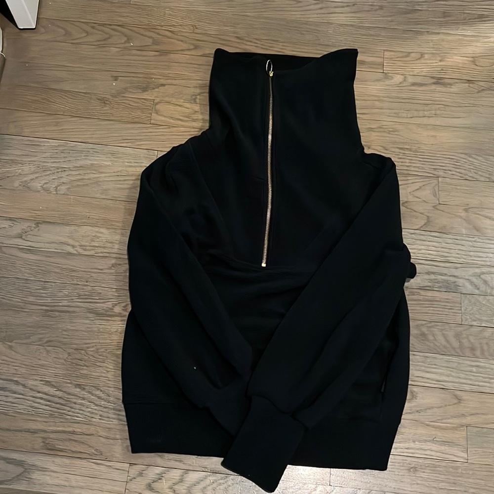 Varley half zip sweatshirt